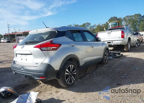 2018 Nissan Kicks Sv z USA, uszkodzony, nr VIN 3N1CP5CU4JL505843
